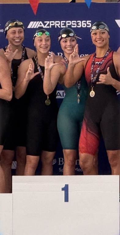 State Champions!
200 Free Relay!🏆4x100 Free Relay !🏆