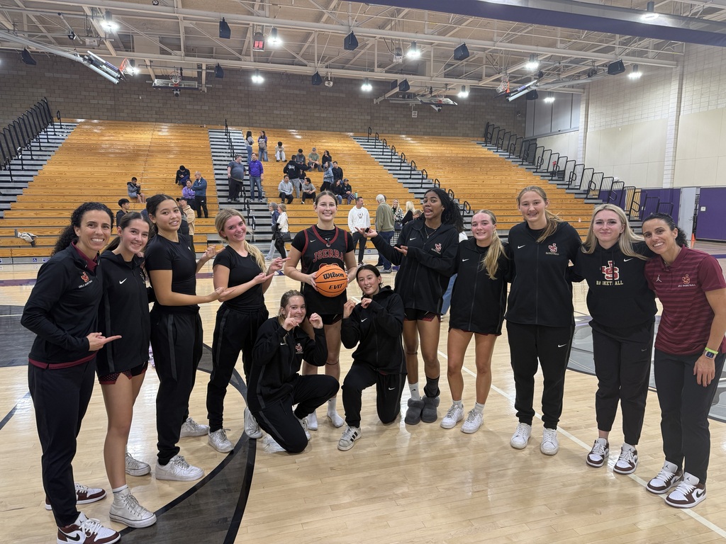 Semi-Final victory and a big congrats to Kayla Rice for achieving her 1k point tonight. Well done Lions 🦁