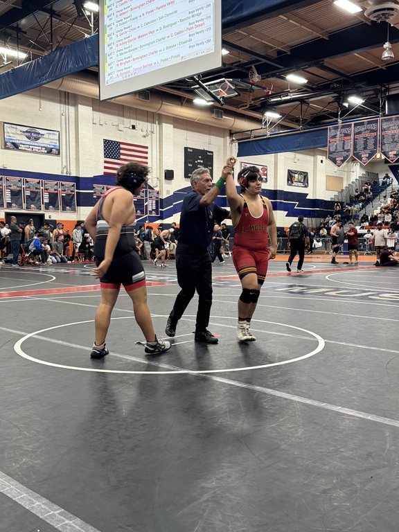 Gabe pins Palm Desert