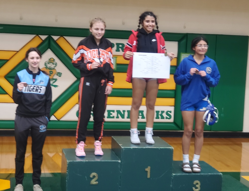 Congratulations to Tori for placing 4th at the Pratt tournament today!