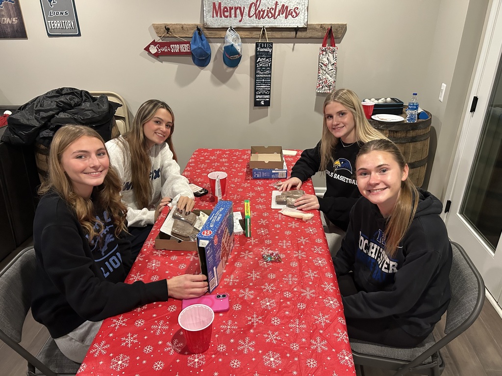 Girls stepped away from the court tonight to battle in a Gingerbread House building contest!