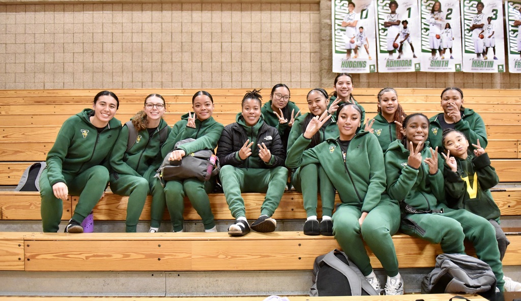 VANDEN VIKINGS VARSITY  GIRLS BASKETBALL,STARTING THE YEAR WITH A BANG VS ROD VARSITY LADYS  . HAPPY NEW YEAR TO ALL OF YOU ,IN  2026