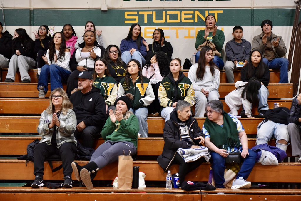 VANDEN ALL STAR SOFTBALL PLAYER AT THE BASKETBALL GAME NOT BASEBALL !!!!!!!!!