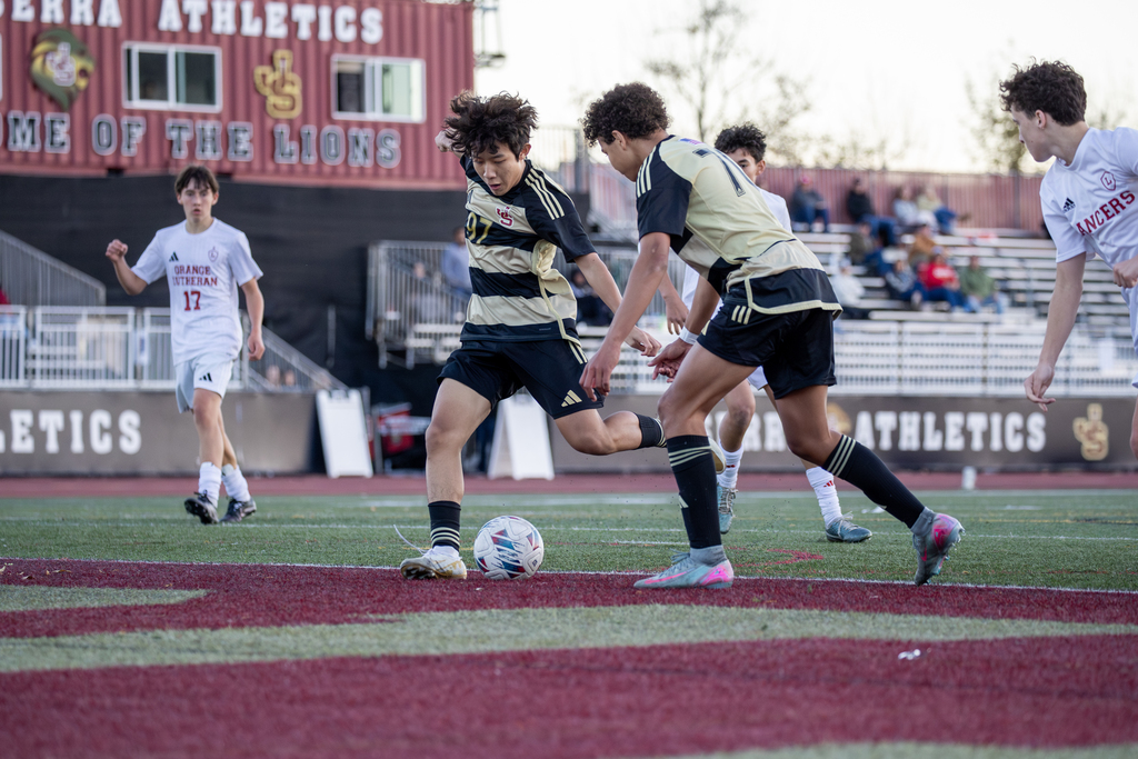 JSerra vs OLU Images Link - JV

https://www.dropbox.com/scl/fo/esxlz8723gji052hmxybo/AFUWv-l6uUXsmr35OonFyIs?rlkey=mrqh3cd7gwm8uwif4e00j638i&st=u6df44w3&dl=0