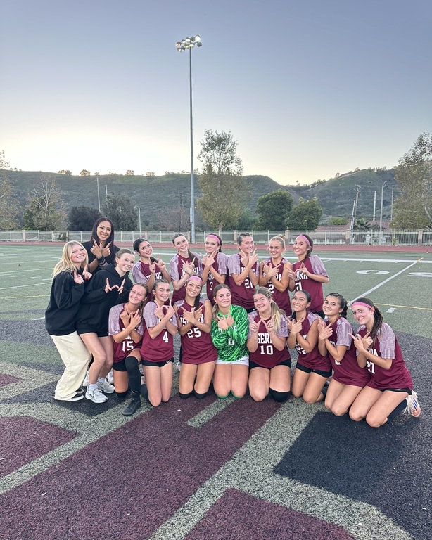 JSerra’s JV Soccer Team for the W today 1-0 vs. Santa Margarita. Go Lions!🦁