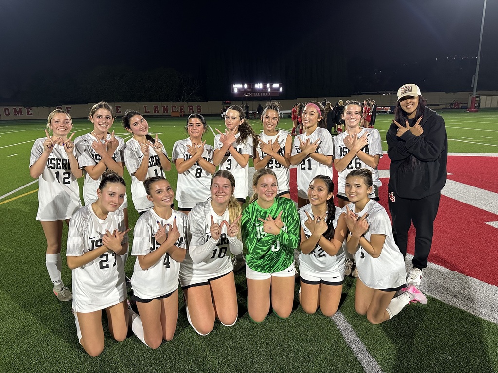 JSerra Lions for the W on Tuesday, 1/20 on the road vs. Orange Lutheran. Go Lions!🦁
