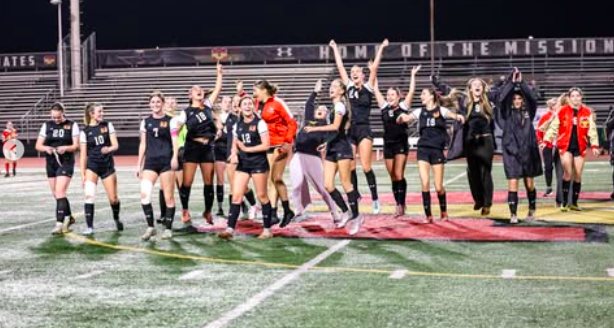 Varsity WIN vs San Juan Hills
2-1 Mission
⚽️⚽️ Mia Psarras