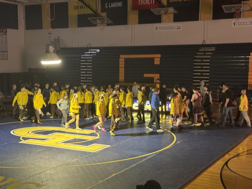 The boys wrestling Rams took the W tonight over Everett in team districts. Lost some hard fought battles against the Grand Ledge Comets in the final rounds.