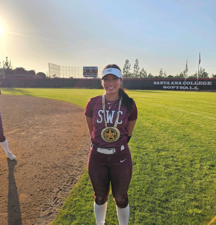 @jaee.jenkinsss gets 3 hits and plays stellar defense to get game MVP.
