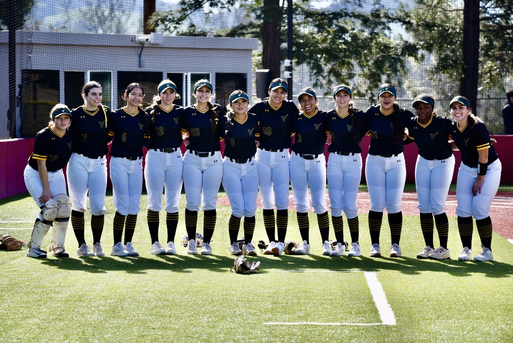 VANDEN VIKINGS VARSITY SOFTBALL NEW TEAM 2025 & 2026 , WISHING ALL OF YOUR A GREAT SEASON & WELCOME BACK .  I , MISS ALL OF YOU & THE COACHES . PAPA JOE