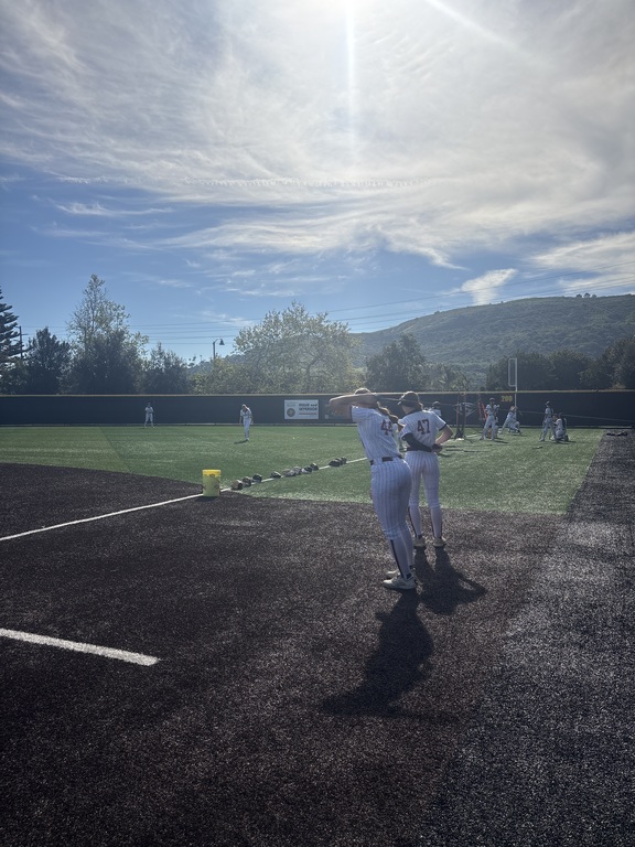 Beautiful day for our home opener against El Modena ☀️