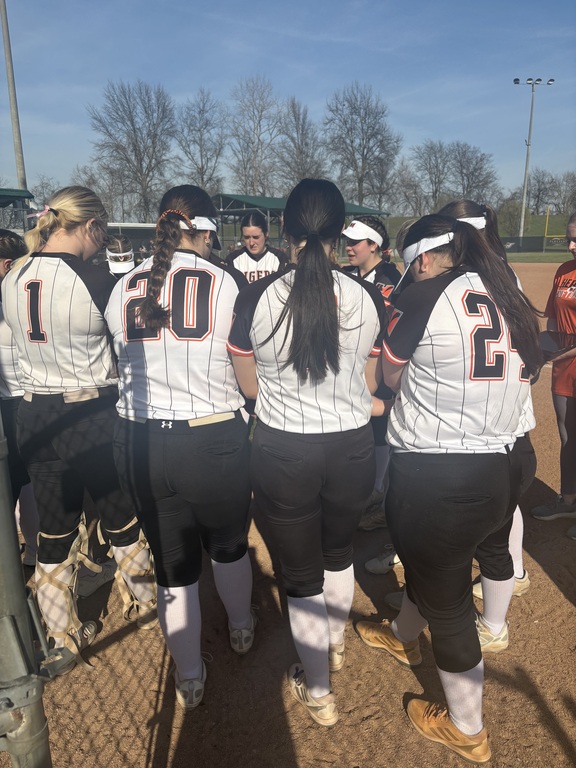 Bottom of the first, Tigers are up 2-0