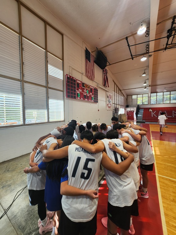 A prayer before the match led by Miah. Game starts in 5 minutes!