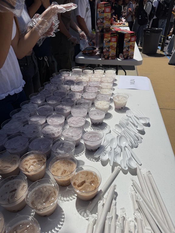 MUN was selling Boba for the Spring Food Fair!!