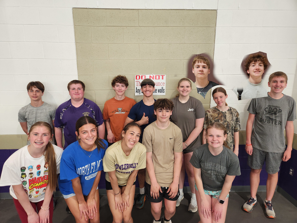 Week 4 Award Winners:
Better late than never...but here are our team award winners from last week (@ Lansing Eastern and Home Invite)
Distance Runners:
Hudson Bickley- 5.5 Miles Raced & 2 PBs
Clara Marschall- 5.5 Miles Raced & LJ PB
Sprinters:
Makenna Cli