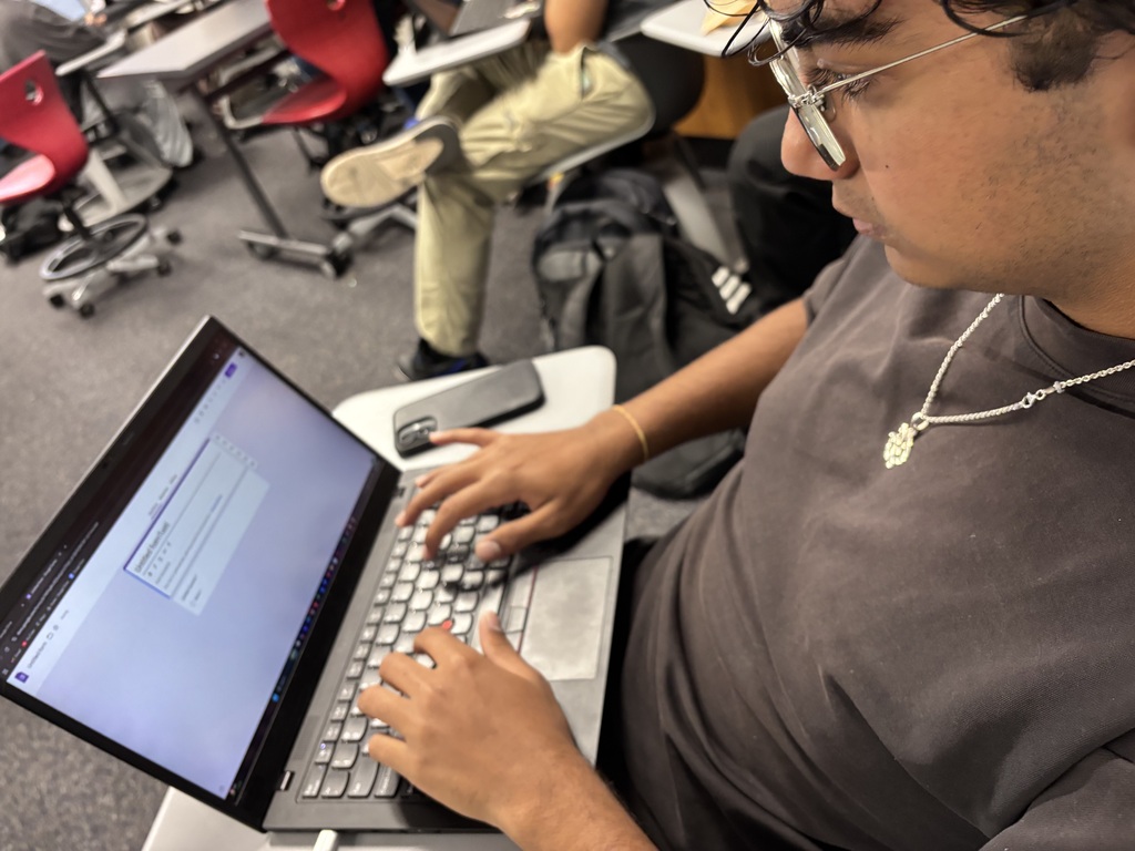 Scholar epic awesome person rahul working on MUN like the scholarly youngin he is