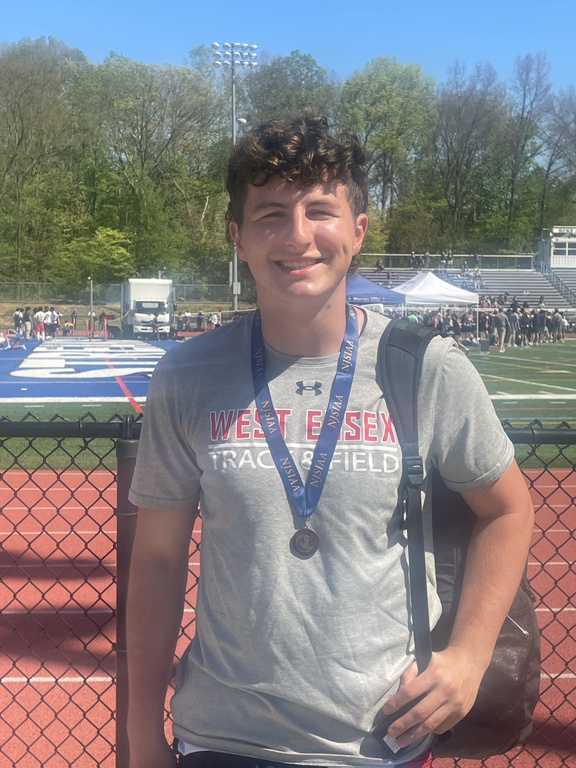 Jack Damer with a great final throw (149+') to earn 3rd place at Sectional Championships and put himself in position to compete in the Group Championships!