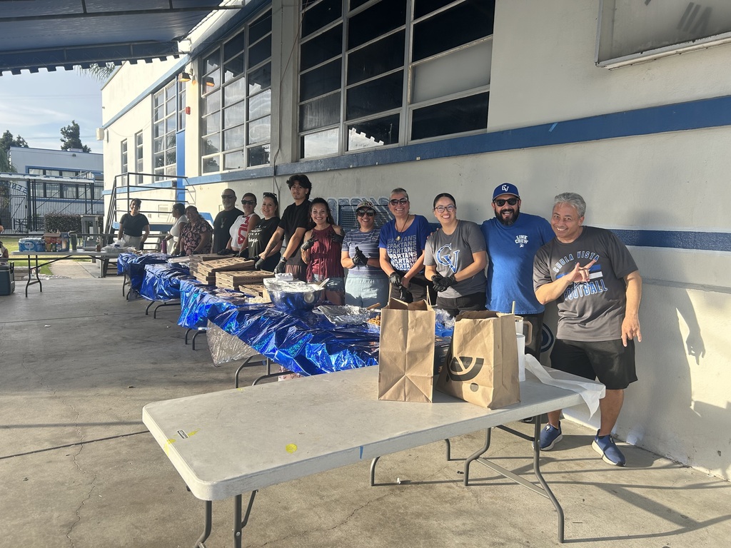 A huge THANK YOU to our amazing Spartan parents who organized tonight’s team dinner, purchased the food, and served our players and coaching staff! 💙🏈

It takes a village to build a program, and we’re grateful for the parents who continue to show up and p