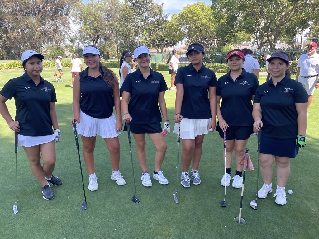 Putting practice at Rio Hondo before hosting a scrimmage vs. La Serna.