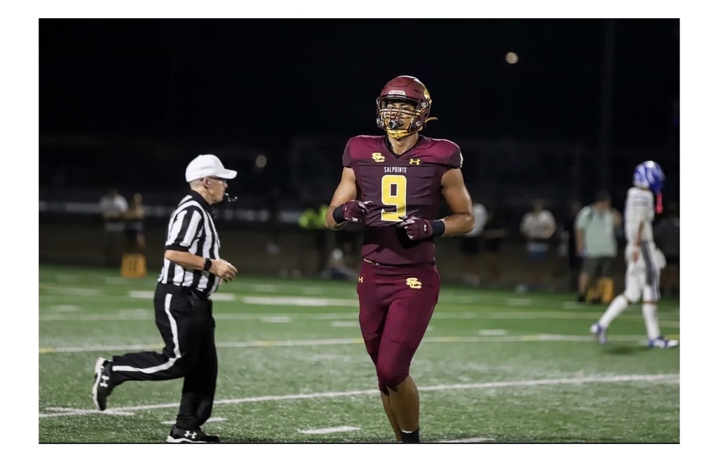 Great article on how Elijah Rushing '24 is giving back to Salpointe and Southern Arizona. "Tucson raised me," Rushing said. "The coaches, teachers, and families at Salpointe and around the community poured into me long before anyone knew my name. Using my