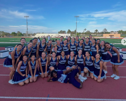 All smiles for JV/Frosh’s 2nd game!!📣💙🌟