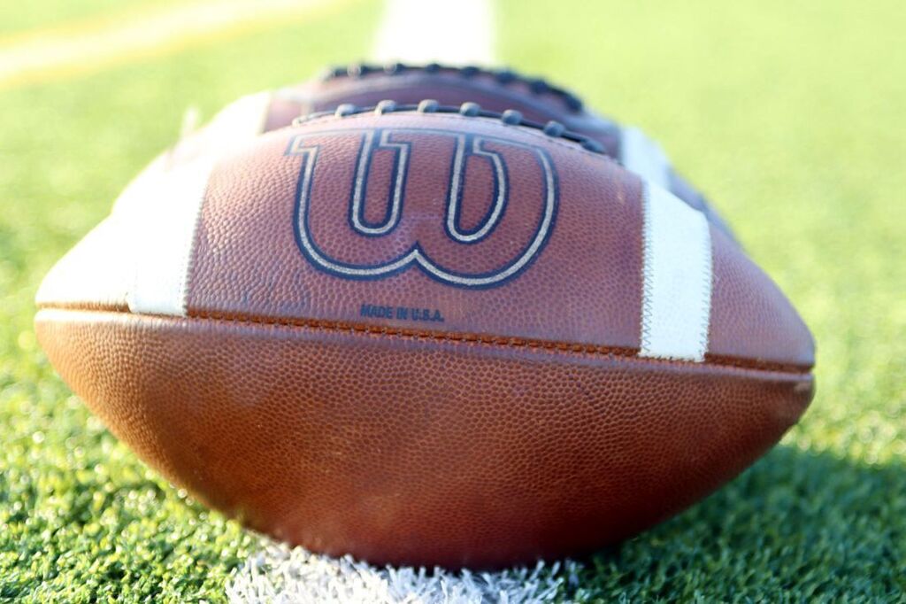 PORTOLA USES EFFECTIVE RUNNING ATTACK FOR NON-LEAGUE VICTORY OVER UNIVERSITY.  
https://ocsportszone.com/portola-uses-effective-running-attack-for-non-league-victory-over-university/