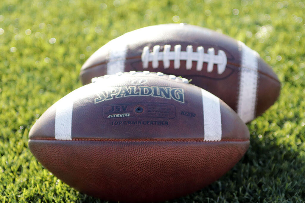 BIG THIRD QUARTER LIFTS ANAHEIM TO COME-FROM-BEHIND VICTORY OVER UNIVERSITY.  
https://ocsportszone.com/big-third-quarter-lifts-anaheim-to-come-from-behind-victory-over-university/