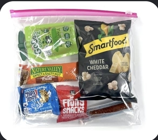 Hi Teams!! I forgot to announce and arrange for snacks and drinks for tonight!

Can I please get 4 Volunteers 🙋🏼‍♀️ 

1 snack 1 drinks For Coach Omari's Team 

1 snack 1 drinks for Coach Tasha's Team 

Please comment if you can provide and what you're bri