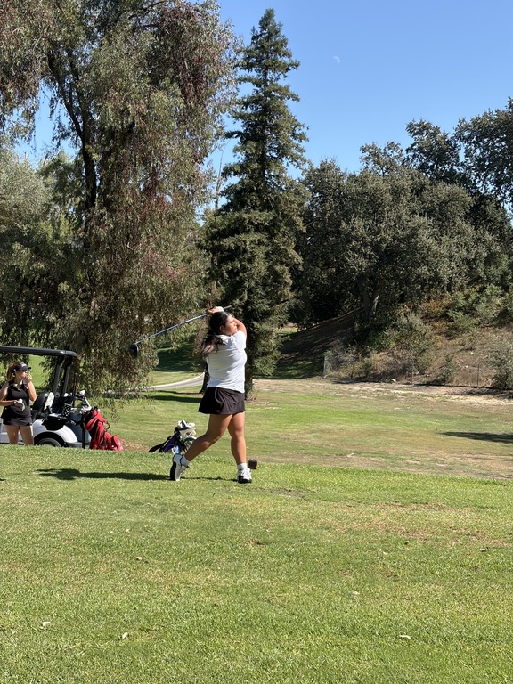 Bella with a tee shot on hole 7 during League 1 at Vista Valencia.