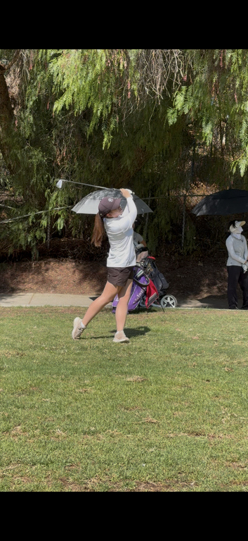 Kiara with a tee shot on hole 8 during League 1 at Vista Valencia