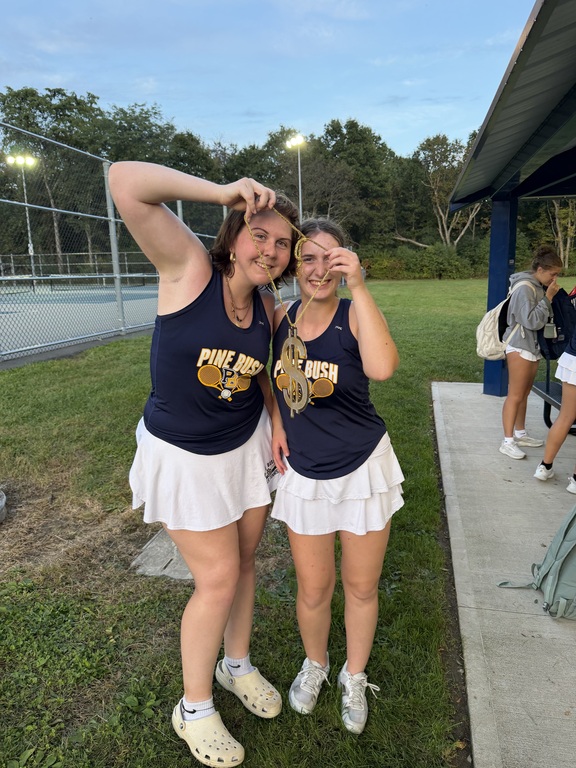 Kate and Michaela were tonight’s MVP’s  winning in straight sets despite Michaela’s injury that came as a result of friendly fire