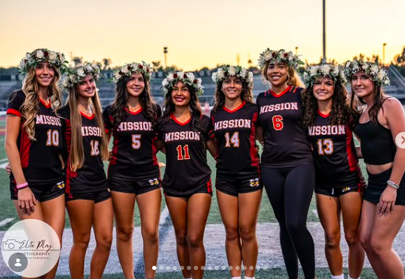 "Sometimes you never know the value of a moment until it becomes a memory. " ~ Dr. Seuss

MVHS Senior Night Ceremony 💕🏈🤘