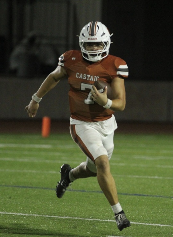 Aiden Mojica on the run!!