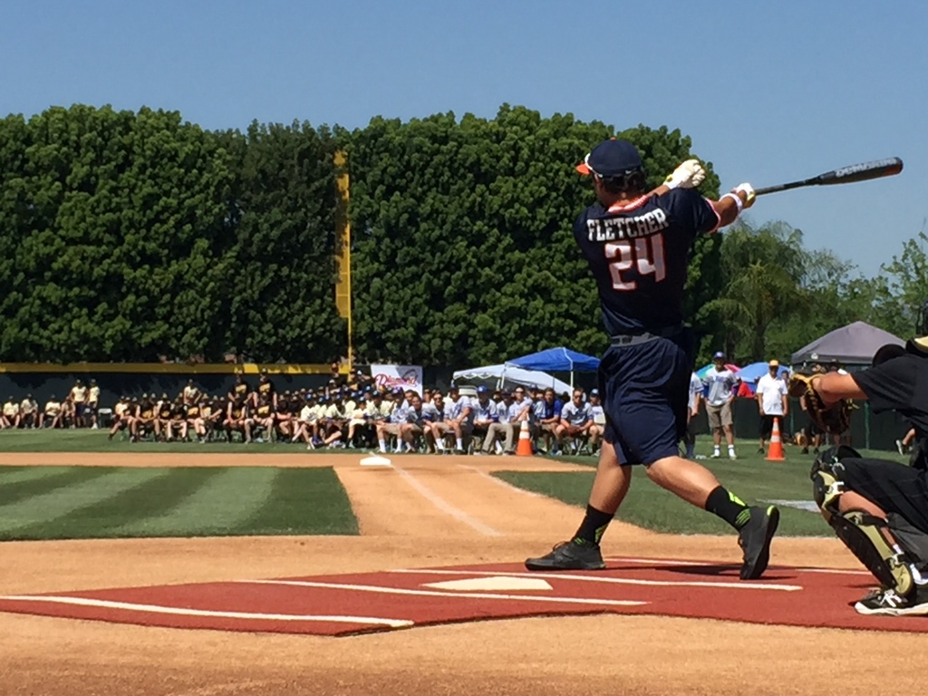Dominic Fletcher got off to a hot start, takes the lead on group 2 and the entire derby with 9 first round home runs