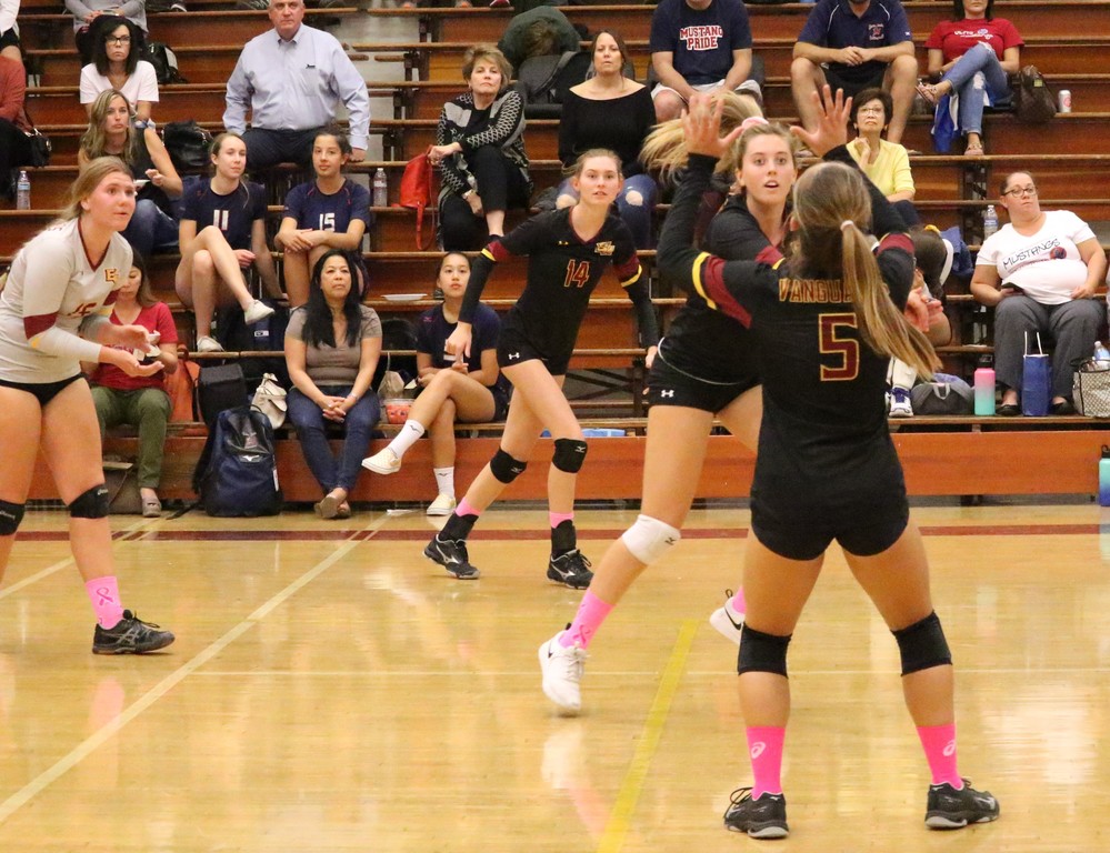10-10-2019 El Mo vs. Yorba Linda