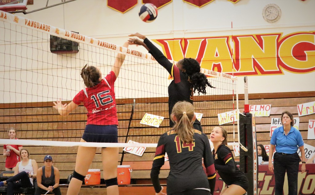 10-10-2019 El Mo vs. Yorba Linda