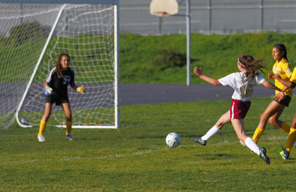 She shots, she scores