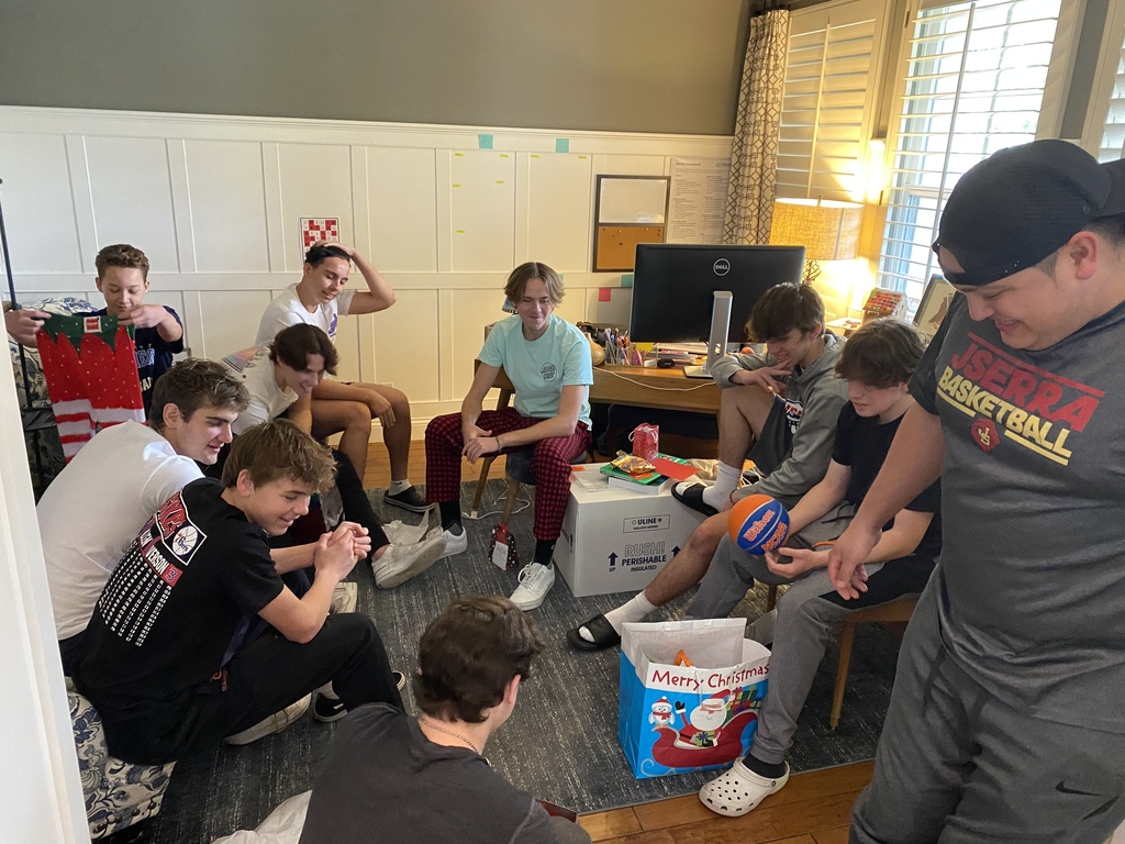 JV Gold holiday party